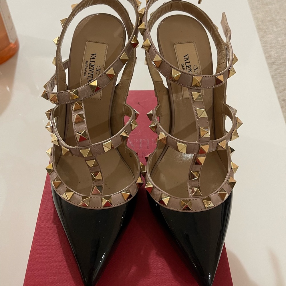 Valentino pumps